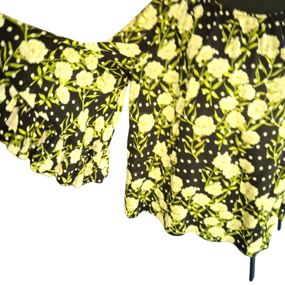 Star Fever Floral Bell Sleeve Off-Shoulder Top – Size Large - Picture 2 of 7